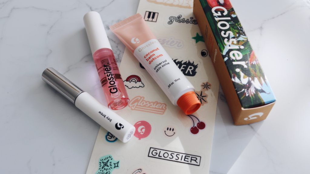 GLOSSIER GIVEAWAY